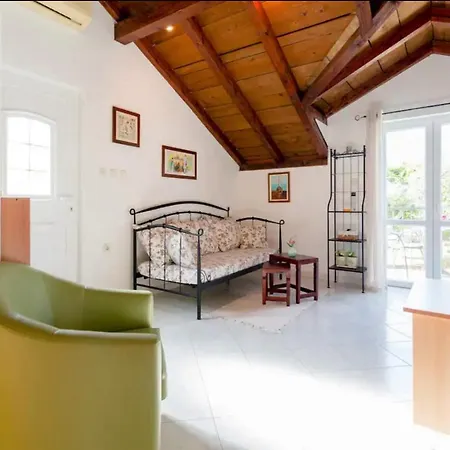 Prázdninový dům House Lile
