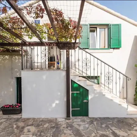 House Lile Maslinica